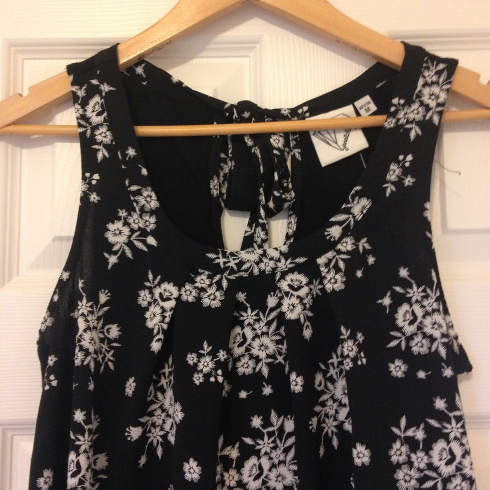 🆕 Janet Chung Top M